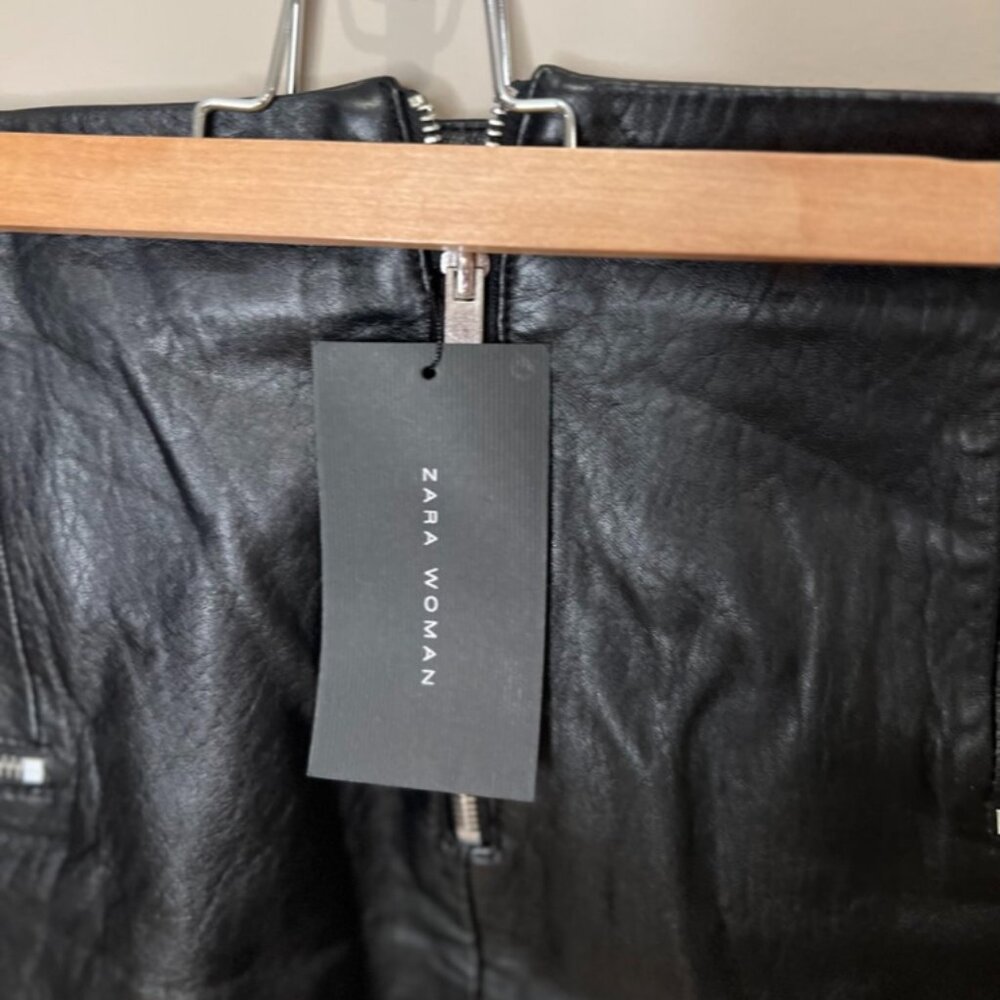 NWT - Zara - Black 100% Lambskin Leather Mini Skirt with Zipper Details - Medium - Picture 10 of 10